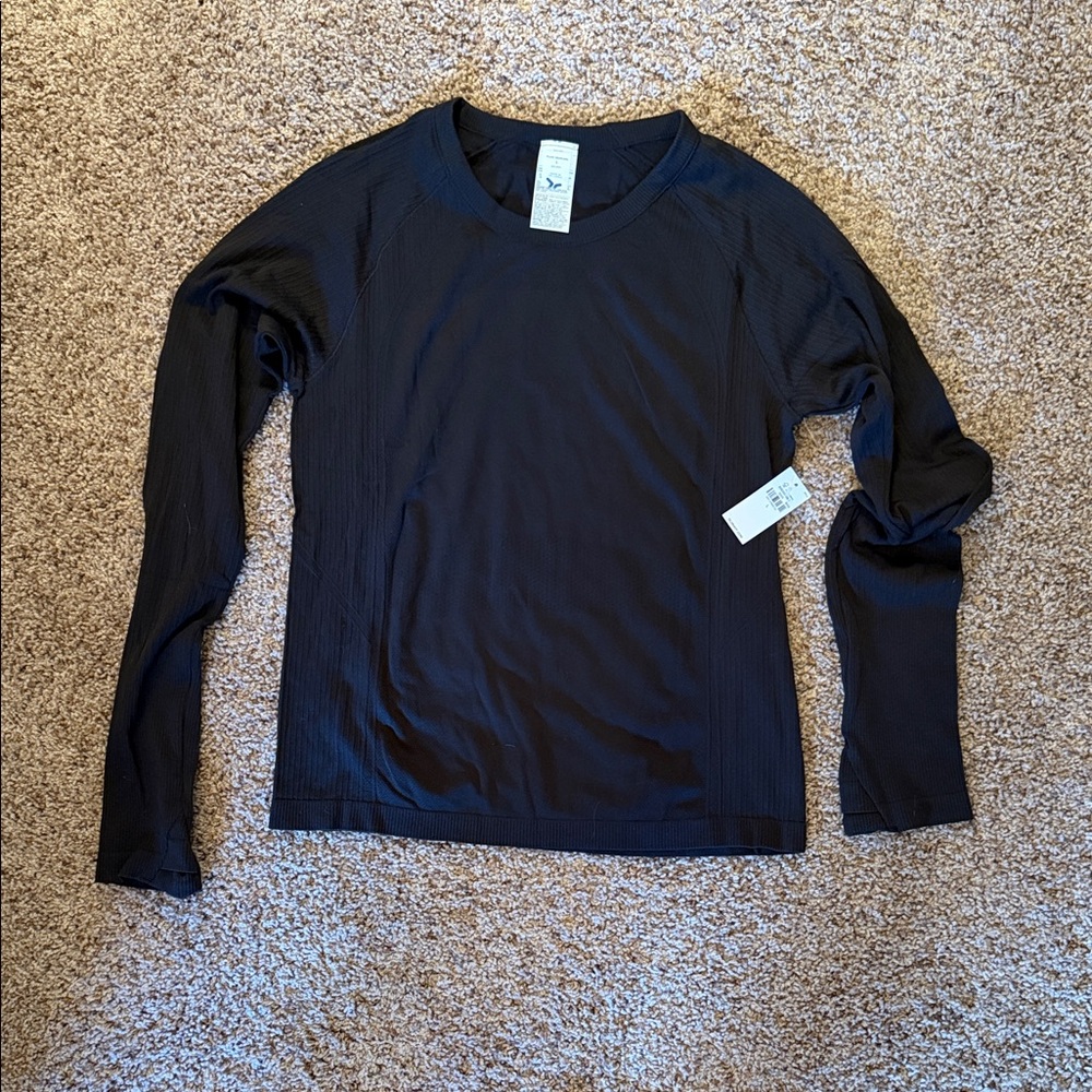 NWT Old Navy Black Go-Dry Longsleeve Seamless Shirt - L